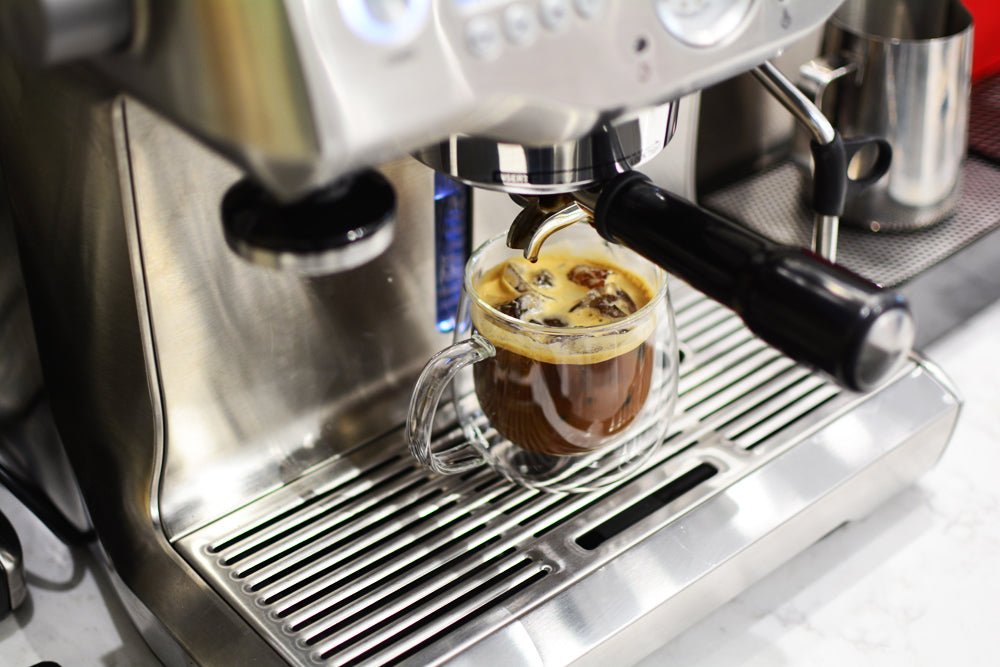 How to Make an Americano - Hot or Iced - GROSCHE International Inc.
