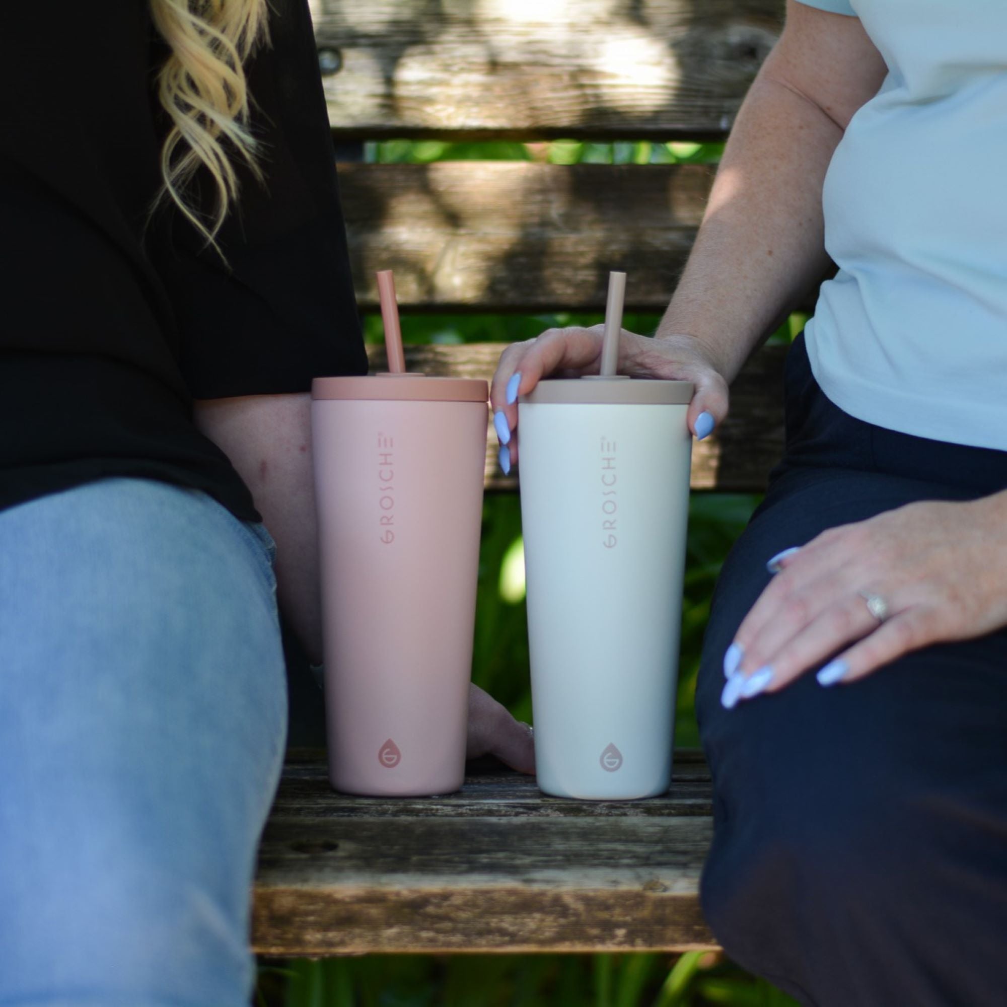 grosche jasper stainless steel tumbler with straw, 23oz, cream white and peach rose pink colors