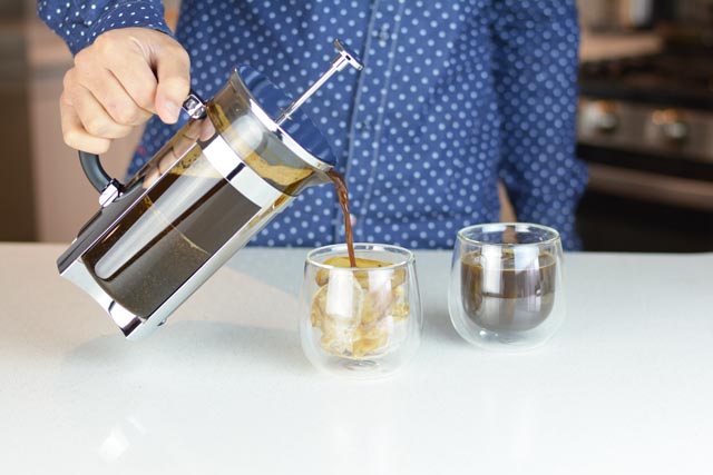 How to Make Cold Brew Coffee in a French Press | GROSCHE